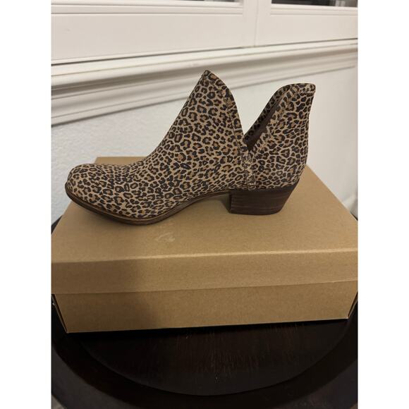 NEW Lucky Brand Baley 2 Eyelash Leopard Print Ankle Boots Leather Size 6.5 - Picture 2 of 9